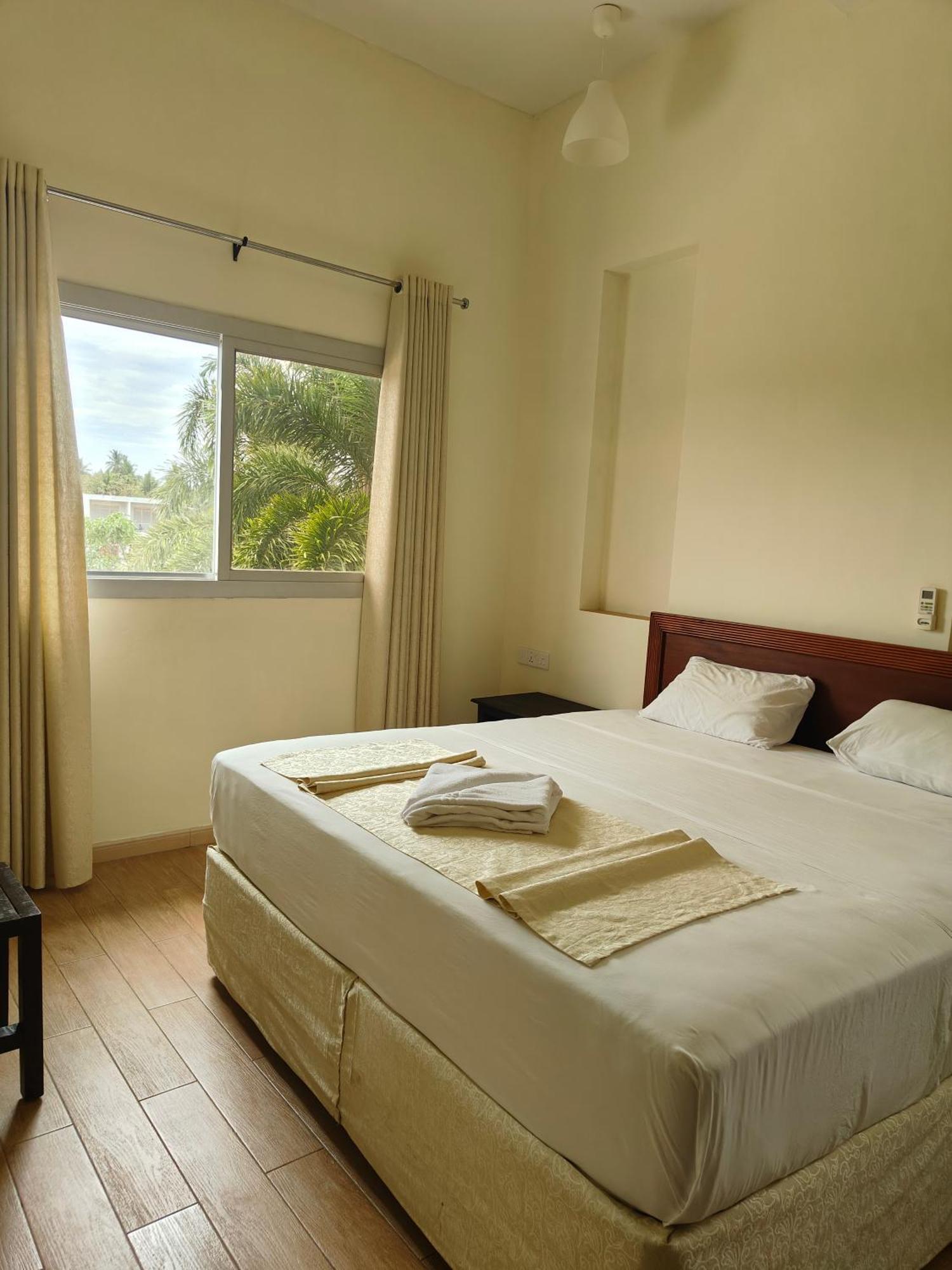 מלון ארוגם Royal Point Arugambay חדר תמונה