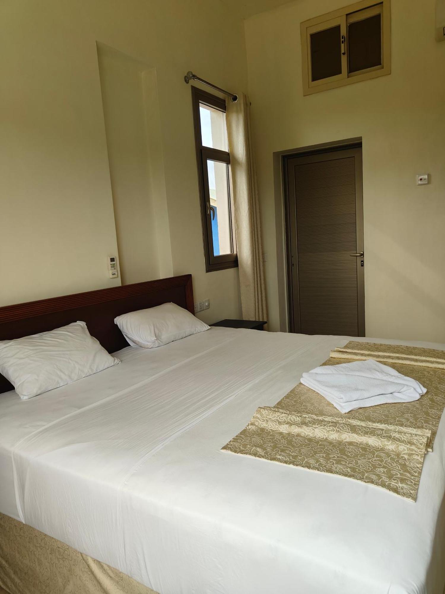 מלון ארוגם Royal Point Arugambay חדר תמונה